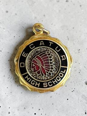 10k GF Decatur High School Pendant